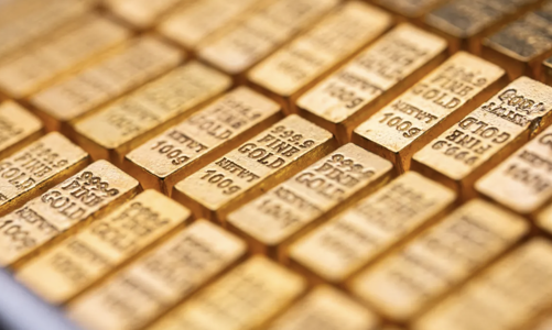 Giá vàng bứt phá lên kỷ lục mới, “cá mập” SPDR Gold Trust mua dè dặt