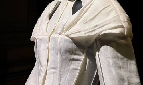 Tôn vinh bản sắc Việt tại Tuần lễ thời trang quốc tế