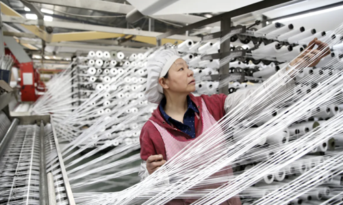 Kinh tế Trung Quốc có thêm tín hiệu tốt, giới chuyên gia vẫn bi quan