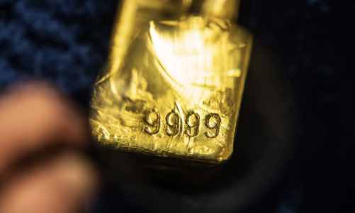 Giá vàng tăng dữ dội qua 3.400 USD/oz sau khi giảm sâu dưới mốc này