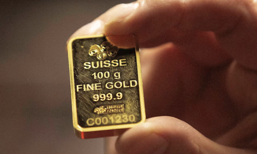 Vàng lên giá dữ dội vì nhu cầu “hầm trú ẩn” tăng cao và đồng USD lao dốc