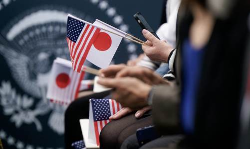 Nhật Bản tuyên bố muốn đồng yên mạnh, không bán trái phiếu kho bạc Mỹ