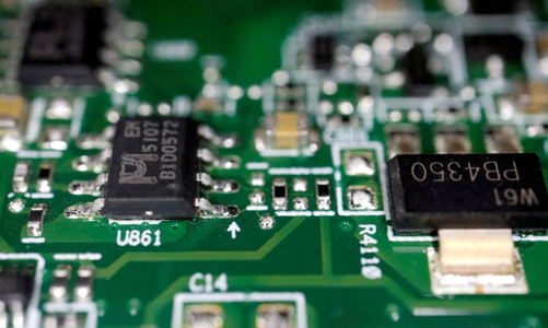 Mỹ khởi động điều tra để đánh thuế quan chip và dược phẩm