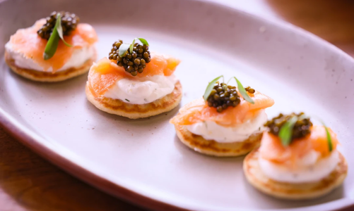 Trứng cá muối: Món ăn xa xỉ mới tại Mỹ?