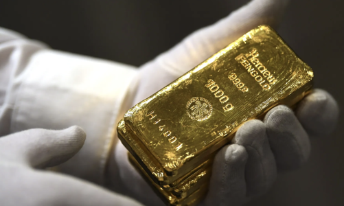 Vàng tụt giá vì đồng USD hồi phục, “cá mập” SPDR Gold Trust miệt mài gom