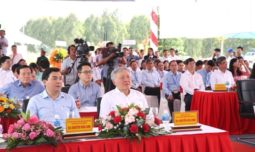 Khánh thành hai công trình đường bộ ven biển tại Bình Thuận