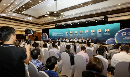 Thu hút vốn FDI: Việt Nam cần định vị là điểm đến của các ngành công nghệ cao như AI và bán dẫn