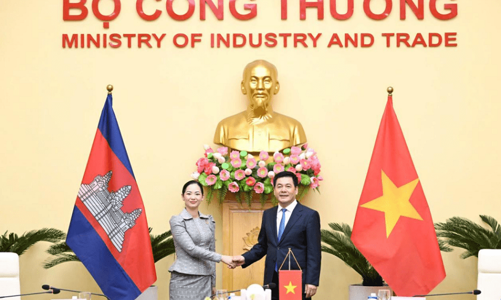 Việt Nam - Campuchia thống nhất nâng kim ngạch thương mại song phương lên 20 tỷ USD