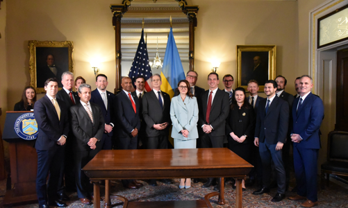 Có gì trong thỏa thuận khoáng sản vừa ký giữa Mỹ và Ukraine?