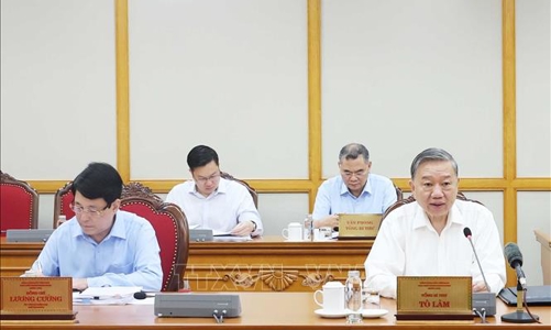 Bộ Chính trị, Ban Bí thư họp triển khai thực hiện sắp xếp tổ chức bộ máy của hệ thống chính trị