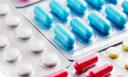 Thủ tướng yêu cầu khẩn trương rà soát, thu hồi các thuốc giả, sữa giả