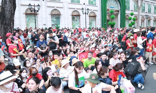 Bán lẻ hàng hóa và doanh thu dịch vụ tiêu dùng tháng 4/2025 tăng  trưởng trên 11% so với cùng kỳ