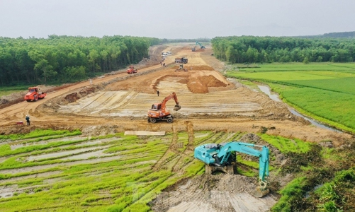 Bàn giao toàn bộ mặt bằng dự án cao tốc TP.HCM - Mộc Bài trong tháng 12/2025