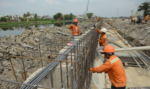 TP.HCM đẩy nhanh tiến độ đầu tư công, không để gián đoạn trong khi “chờ sáp nhập” 