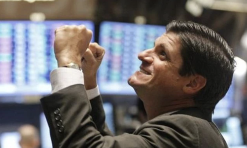 Sau hai năm bán ròng rã gần 6 tỷ USD, khối ngoại toan tính gì khi bất ngờ mua kỷ lục cổ phiếu Việt Nam? 