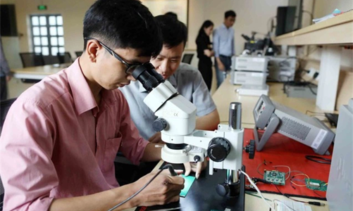 Ban hành Chuẩn chương trình đào tạo về vi mạch bán dẫn trình độ đại học, thạc sĩ