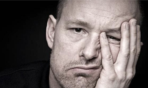 Khối ngoại bất ngờ xả ròng gần 1.000 tỷ, tiền cá nhân 