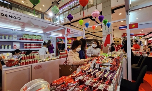 Việt Nam - Thái Lan ký kết hợp tác chiến lược thúc đẩy tiêu thụ hàng Việt