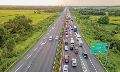 Phấn đấu hoàn thành nhiệm vụ cả nước có 3.000 km đường bộ cao tốc trong năm 2025