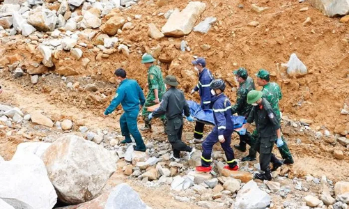 Tăng cường đảm bảo công tác an toàn, vệ sinh lao động trong mùa mưa bão năm 2025