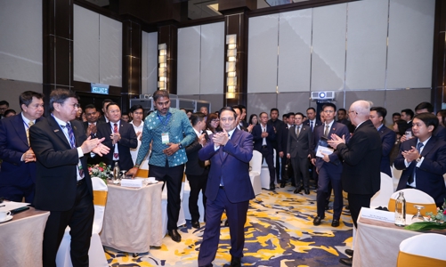 Thủ tướng kêu gọi doanh nghiệp Malaysia tiếp tục mở rộng đầu tư và gắn bó với Việt Nam 