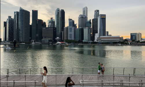 “Giàu và ngây thơ”, nhiều người Singapore mắc bẫy lừa đảo trực tuyến