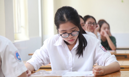 Hà Nội : Năm học 2025-2026, xây thêm trường công lập , nâng tỷ lệ học sinh vào lớp 10 trường công từ 61% lên 64% 