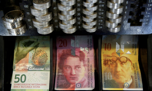 Địa vị “vịnh tránh bão” của đồng franc khiến Thụy Sỹ “đau đầu”