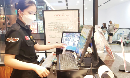 Hóa đơn điện tử khởi tạo từ máy tính tiền: Vừa chạy vừa xếp hàng