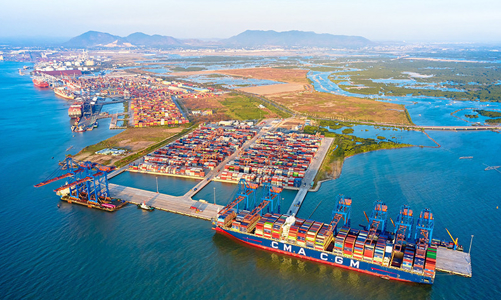 Bộ Xây dựng ủng hộ đề xuất cảng tổng hợp và container Cái Mép Hạ
