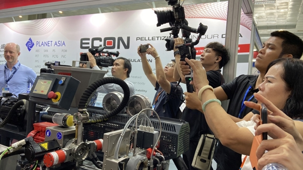 Báo chí và doanh nghiệp: Mối quan hệ hợp tác dựa trên sự tin tưởng, minh bạch, trách nhiệm và văn hóa