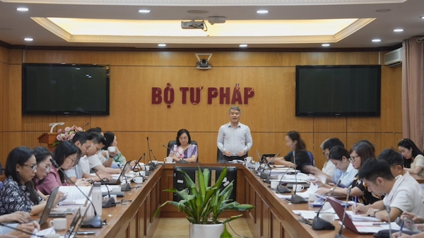 Bộ Tư pháp thẩm định Luật Thương mại điện tử