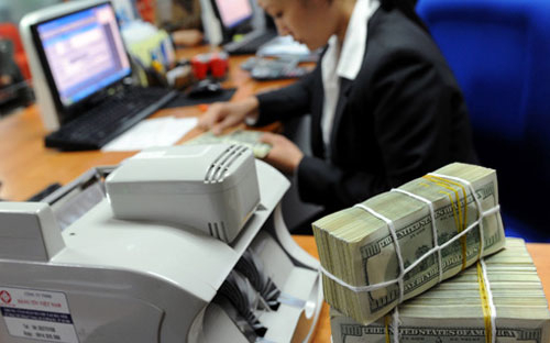 “Mất mồi” tái cơ cấu ngân hàng?