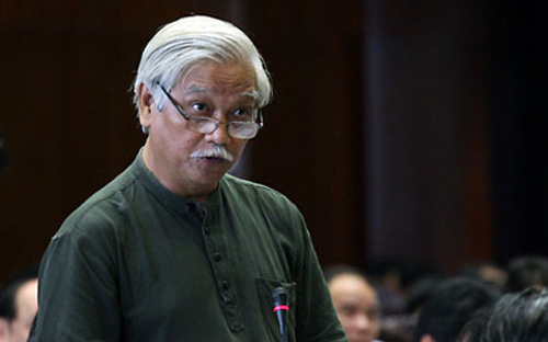 Nhật ký nghị trường: Day dứt biển Đông