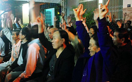 Xin ý kiến từng gia đình về Hiến pháp