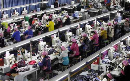 Những gánh nặng đang buộc chặt kinh tế Trung Quốc