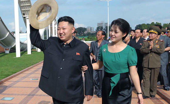 Đổi thay ở Triều Tiên nhìn từ việc “ông Kim Jong Un lấy vợ”