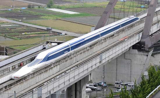 Đường sắt cao tốc: Cơ hội hay gánh nặng của tương lai?