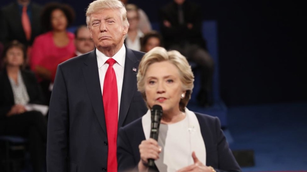 Cận cảnh đối đầu Trump-Clinton lần hai