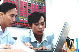 Nhiều sàn vàng tìm cách tồn tại