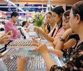 Thích nghi với giá vàng cao