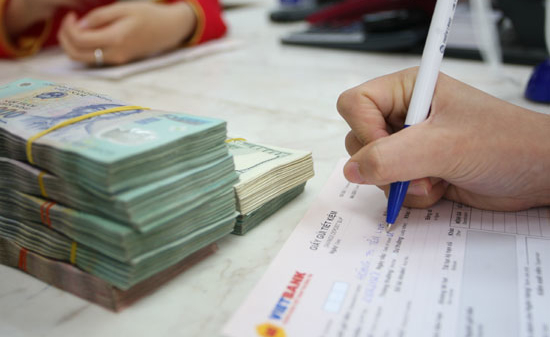 Thêm nhiều ngân hàng nhập cuộc giảm lãi suất