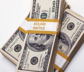 Giá USD trên thị trường tự do: Có “sóng” nhưng khó “lướt”