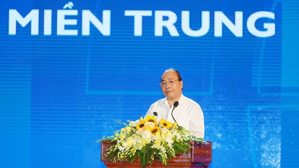 Thủ tướng: Miền Trung cần tránh mâu thuẫn trong lựa chọn ưu tiên chiến lược kinh tế 