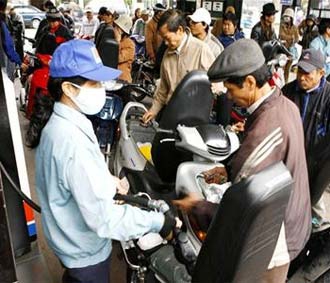 Không tăng giá xăng dầu đến tháng 6