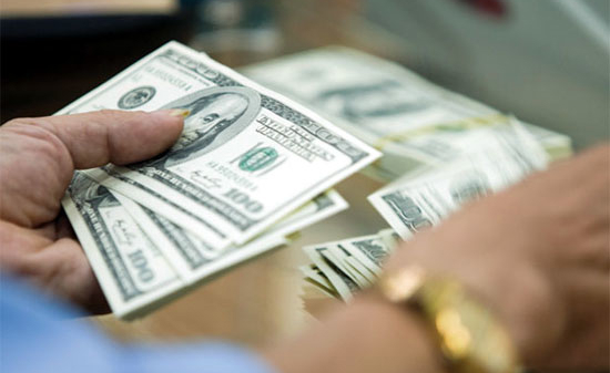 Thống đốc: “Doanh nghiệp bắt đầu bán ngoại tệ ra thị trường”