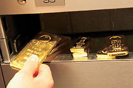 “Dứt khoát xóa bỏ kinh doanh vàng miếng trên thị trường tự do”