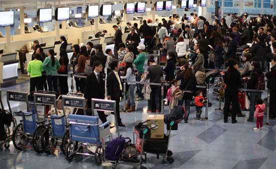 Tâm lý hoang mang bắt đầu ẩn hiện tại Nhật Bản