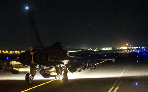 Pháp cấp tập dội bom IS