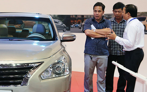 Tp.HCM muốn giảm mạnh trước bạ ôtô từ 1/1/2014